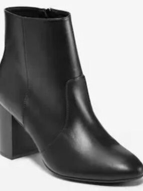 NWT Old Navy Black Ankle Boots Chunky size 7